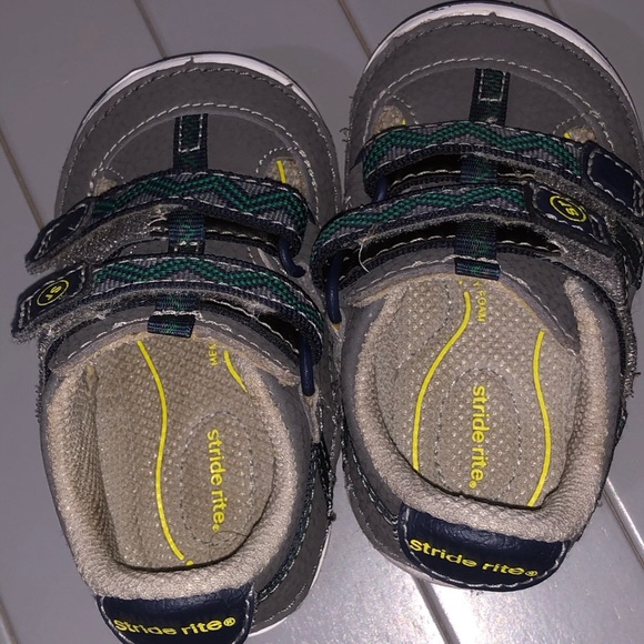 Stride Rite Sandals - Picture 2 of 4